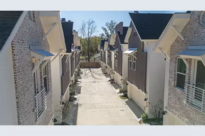 881 Rachel Street #B, Houston, TX 77091 - Photo 2