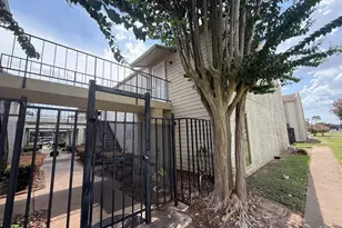 10075 Westpark Dr, Houston, TX 77042 - Photo 4
