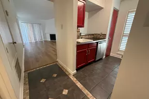 10075 Westpark Dr, Houston, TX 77042 - Photo 14