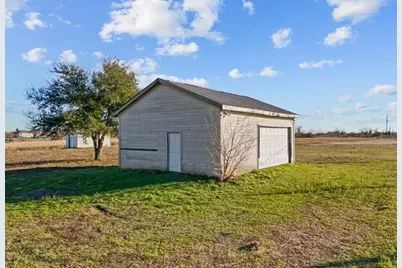 9850 S Redfish Drive, Hitchcock, TX 77563 - Photo 6