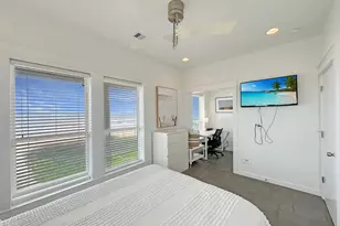 2496 Gilmore, Crystal Beach, TX 77650 - Photo 20