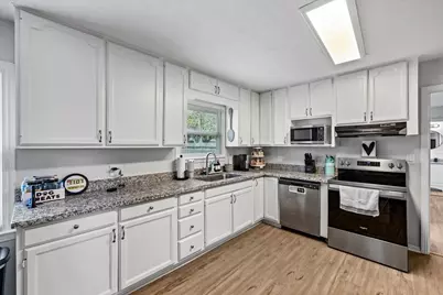 516 23rd Avenue N, Texas City, TX 77590 - Photo 6