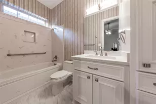 11285 Riverview Way, Houston, TX 77042 - Photo 38