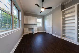 11285 Riverview Way, Houston, TX 77042 - Photo 8