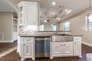 11285 Riverview Way, Houston, TX 77042 - Photo 16