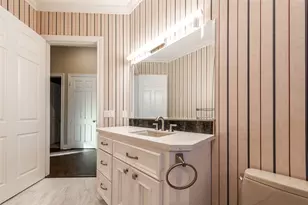 11285 Riverview Way, Houston, TX 77042 - Photo 12