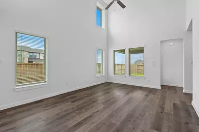 2601 Lake Bryan Dr, Dayton, TX 77535 - Photo 6