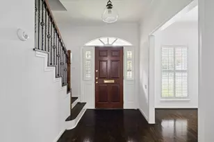 6107 Charlotte, West University Place, TX 77005 - Photo 2