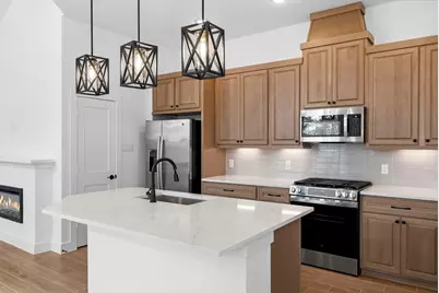 26277 E Outrider Banks Circle, Montgomery, TX 77316 - Photo 2
