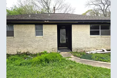 2418 28th Avenue N, Texas City, TX 77590 - Photo 2