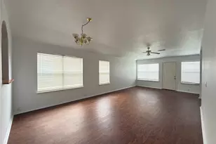 14934 Sugar Sweet Dr, Sugar Land, TX 77498 - Photo 6