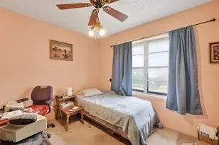 5927 Clarewood Dr, Houston, TX 77081 - Photo 30