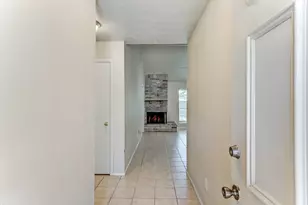 10015 Enchanted Stone Dr, Houston, TX 77070 - Photo 6