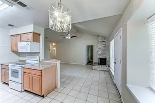 10015 Enchanted Stone Dr, Houston, TX 77070 - Photo 12