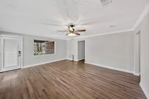 1923 Briarcreek Blvd, Houston, TX 77073 - Photo 20