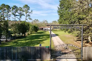 585 County Rd 3796, Cleveland, TX 77328 - Photo 4