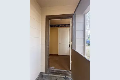 1217 3rd Avenue N, Texas City, TX 77590 - Photo 2