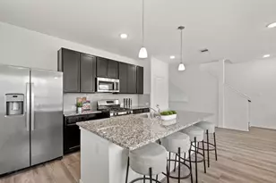 1406 Wycliffe Dr, Houston, TX 77043 - Photo 2