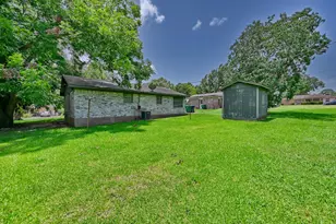 316 Johnson St, Brenham, TX 77833 - Photo 16