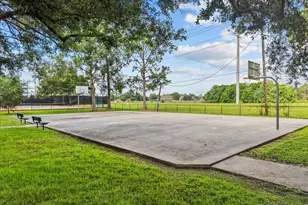 11807 Mighty Redwood Dr, Houston, TX 77059 - Photo 46