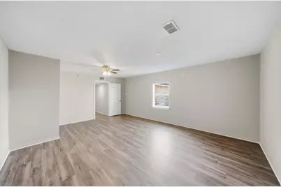 5406 Fairview Forest Drive, Houston, TX 77088 - Photo 10