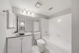 5406 Fairview Forest Dr, Houston, TX 77088 - Photo 18