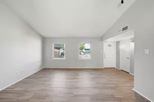 5406 Fairview Forest Dr, Houston, TX 77088 - Photo 6