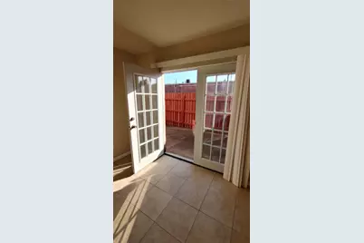 4513 Ave P 1/2 Unit 3, Galveston, TX 77551 - Photo 10