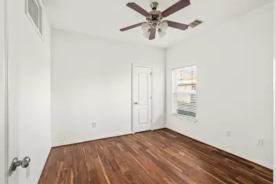 1613 Saulnier Street, Houston, TX 77019 - Photo 14