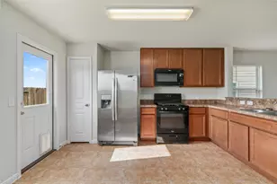 1323 Pease River Ln, Rosenberg, TX 77471 - Photo 12