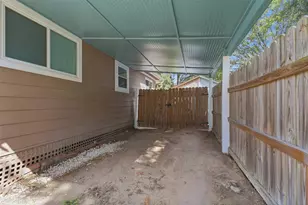 208 McPhail St, Tomball, TX 77375 - Photo 28