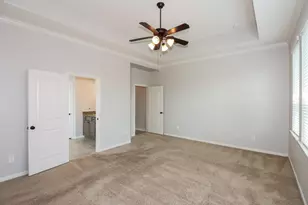 2 Bellshill Cir, Conroe, TX 77304 - Photo 10