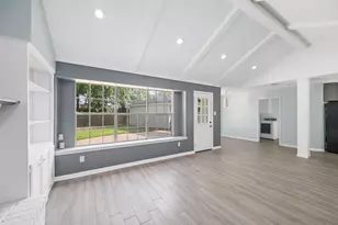 10623 Wickersham Ln, Houston, TX 77042 - Photo 16