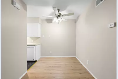 2012 Brun Street #E, Houston, TX 77019 - Photo 10