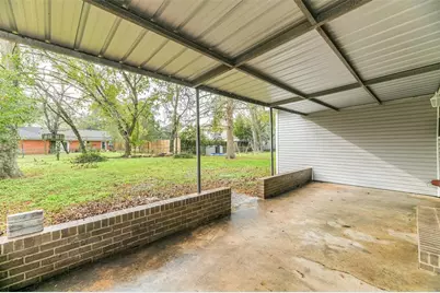 1309 W Lang Street, Alvin, TX 77511 - Photo 16