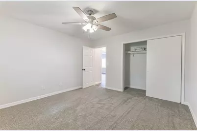 1309 W Lang Street, Alvin, TX 77511 - Photo 14