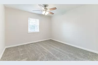 1309 W Lang Street, Alvin, TX 77511 - Photo 8