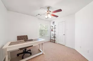 78 South Blue Creek Ct, The Woodlands, TX 77382 - Photo 14