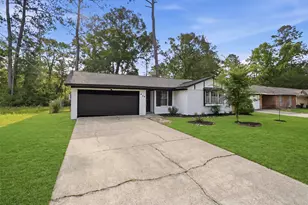 430 Eastwood Dr, New Caney, TX 77357 - Photo 2