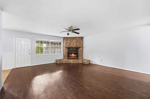 430 Eastwood Dr, New Caney, TX 77357 - Photo 6