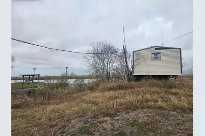 3007 Cr-807A, Angleton, TX 77515 - Photo 6