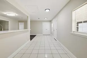 7514 Meadowshire St, Houston, TX 77037 - Photo 22