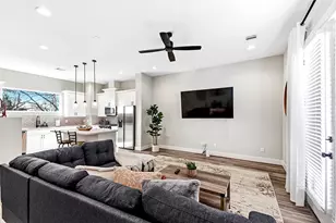 1329 Buescher Dr, Houston, TX 77043 - Photo 26