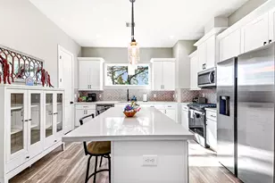 1329 Buescher Dr, Houston, TX 77043 - Photo 16