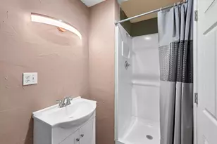 520 Meadow Ln, Winnie, TX 77665 - Photo 22