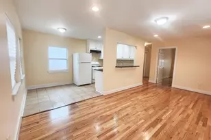 725 E 10th 1/2 St, Houston, TX 77008 - Photo 2