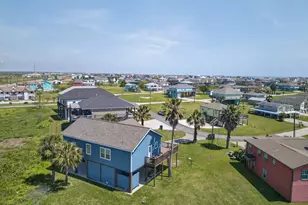 2019 Flamingo Dr, Crystal Beach, TX 77650 - Photo 46