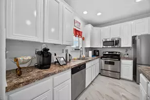 2019 Flamingo Dr, Crystal Beach, TX 77650 - Photo 14
