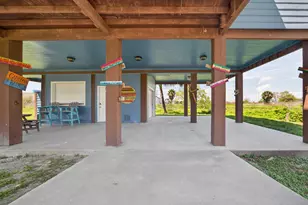 2019 Flamingo Dr, Crystal Beach, TX 77650 - Photo 36