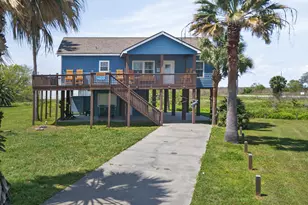 2019 Flamingo Dr, Crystal Beach, TX 77650 - Photo 42